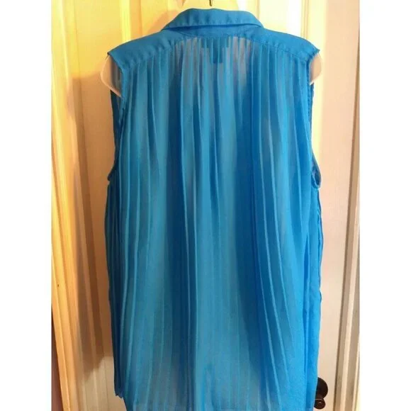 Lane Bryant Top Blue Semi Sheer Sleeveless Pleated Hidden Button Up Sz 24 - Picture 4 of 8